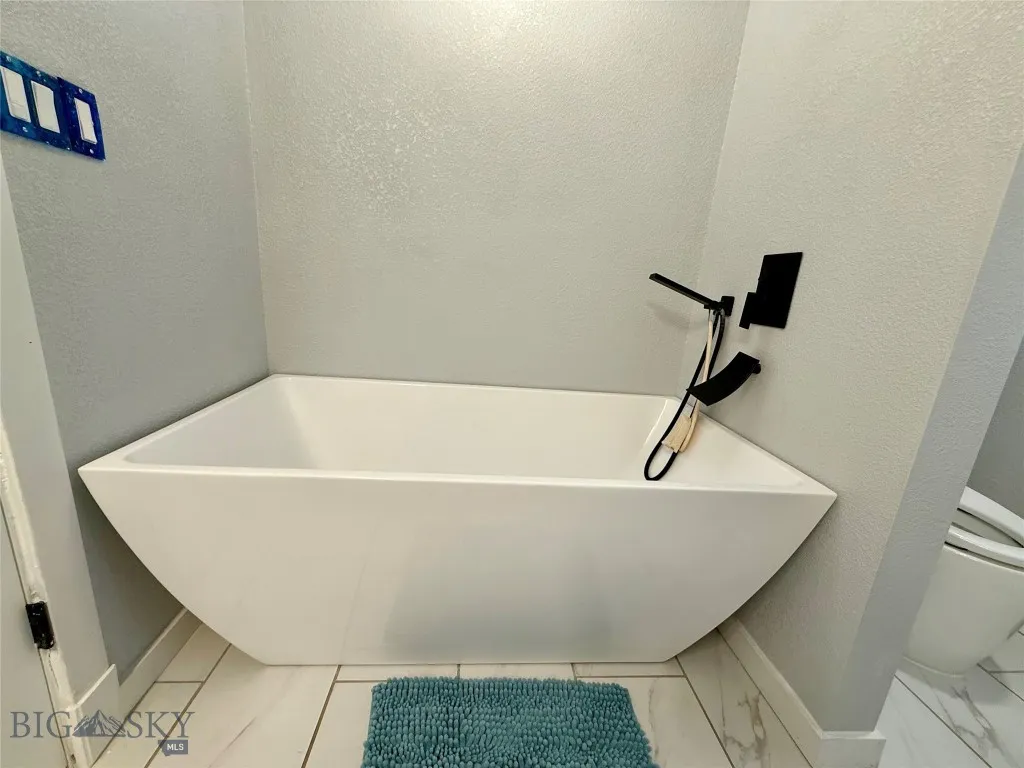 Soaker Tub