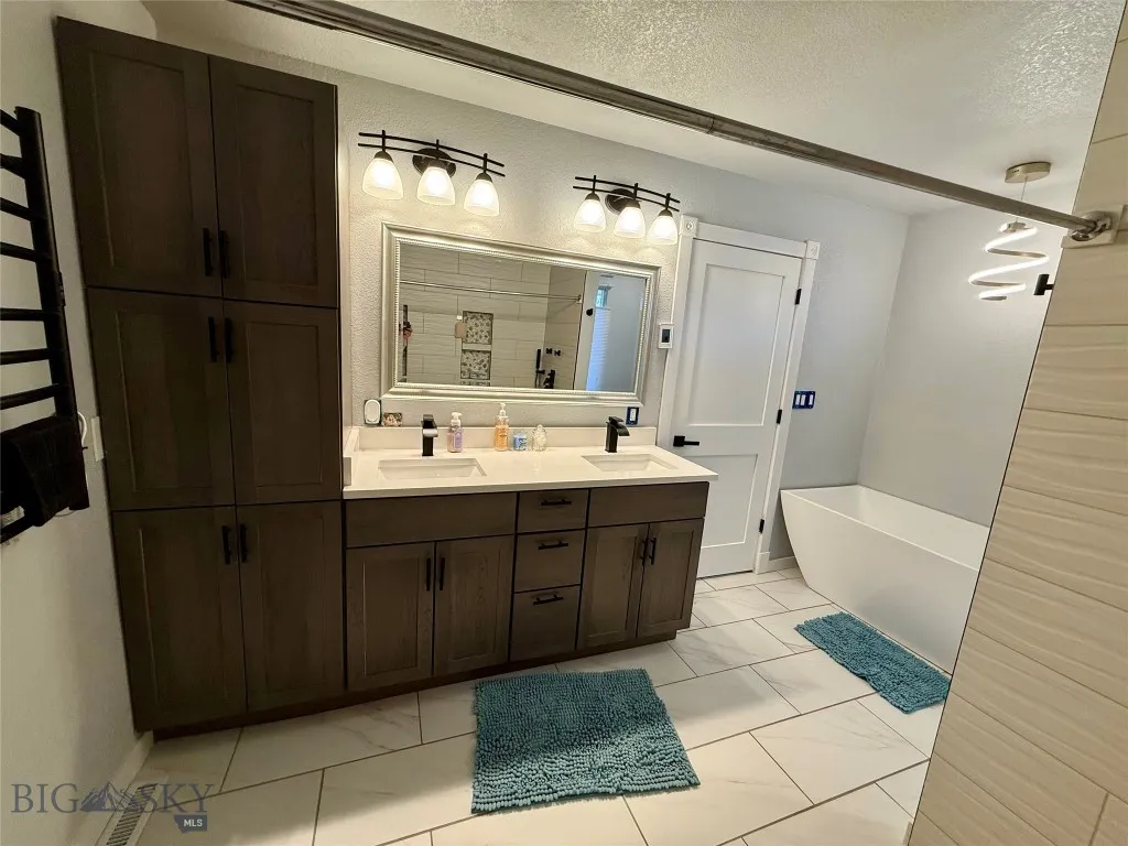 2 Fairgrounds Road, Glendive, Montana 59330, Glendive, Montana 59330, 3 Bedrooms Bedrooms, ,2 BathroomsBathrooms,Residential,For Sale,2 Fairgrounds Road, Glendive, Montana 59330,0,409049