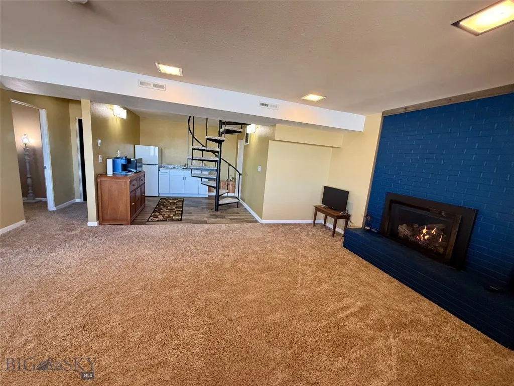 Living room with kitchenette