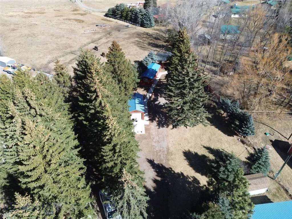 4964 Us Highway 89 S, Livingston, Montana 59047, Livingston, Montana 59047, ,Residential Income,For Sale,4964 Us Highway 89 S, Livingston, Montana 59047,0,409201