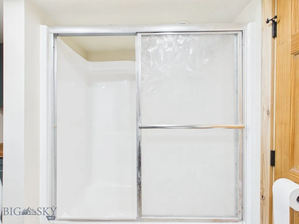 Full Bath/Shower