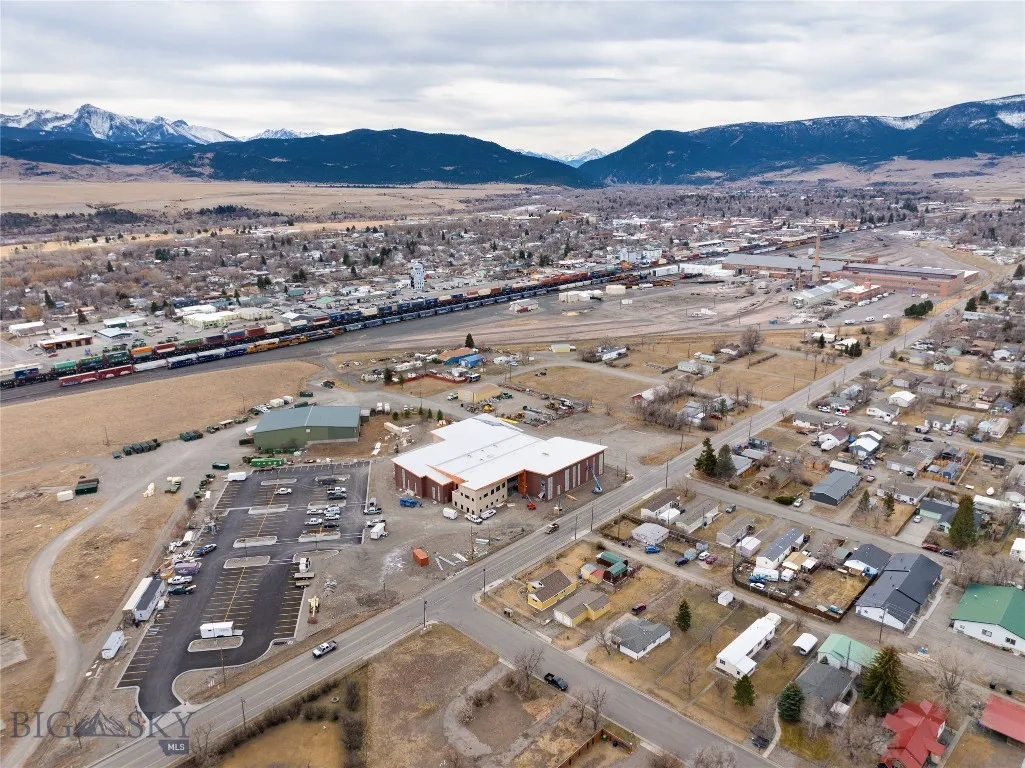 1215 E Gallatin Street, Livingston, Montana 59047, Livingston, Montana 59047, 3 Bedrooms Bedrooms, ,1 BathroomBathrooms,Residential,For Sale,1215 E Gallatin Street, Livingston, Montana 59047,0,408324