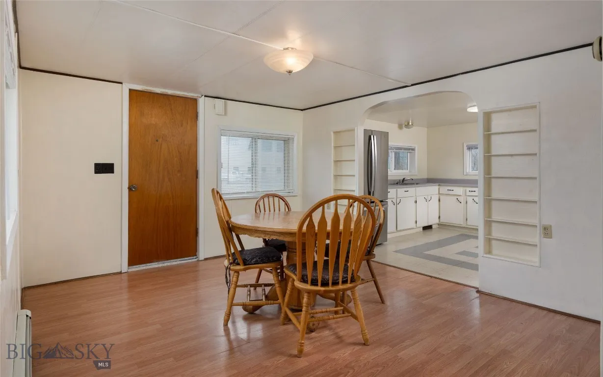 1215 E Gallatin Street, Livingston, Montana 59047, Livingston, Montana 59047, 3 Bedrooms Bedrooms, ,1 BathroomBathrooms,Residential,For Sale,1215 E Gallatin Street, Livingston, Montana 59047,0,408324