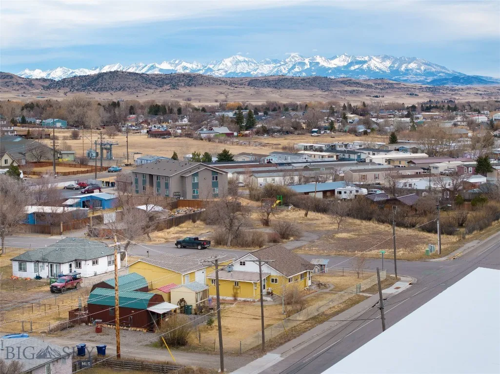 1215 E Gallatin Street, Livingston, Montana 59047, Livingston, Montana 59047, 3 Bedrooms Bedrooms, ,1 BathroomBathrooms,Residential,For Sale,1215 E Gallatin Street, Livingston, Montana 59047,0,408324
