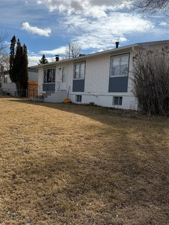 Fron of house from the west