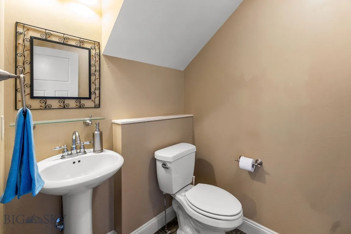 2272 Gallatin Green B, Bozeman, Montana 59718, Bozeman, Montana 59718, 3 Bedrooms Bedrooms, ,2 BathroomsBathrooms,Residential,For Sale,2272 Gallatin Green B, Bozeman, Montana 59718,0,409209