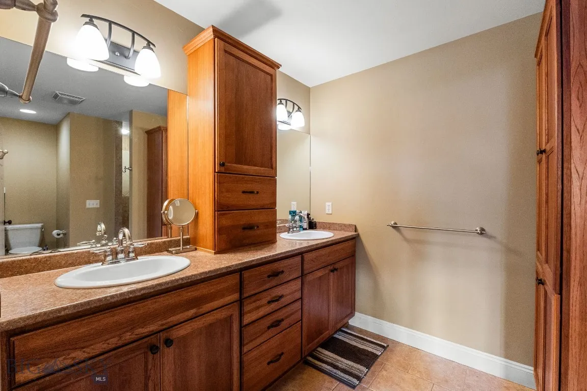 2272 Gallatin Green B, Bozeman, Montana 59718, Bozeman, Montana 59718, 3 Bedrooms Bedrooms, ,2 BathroomsBathrooms,Residential,For Sale,2272 Gallatin Green B, Bozeman, Montana 59718,0,409209