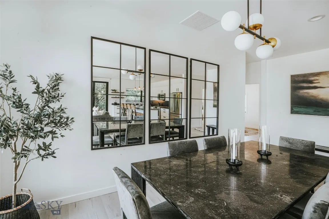 Residence dining area