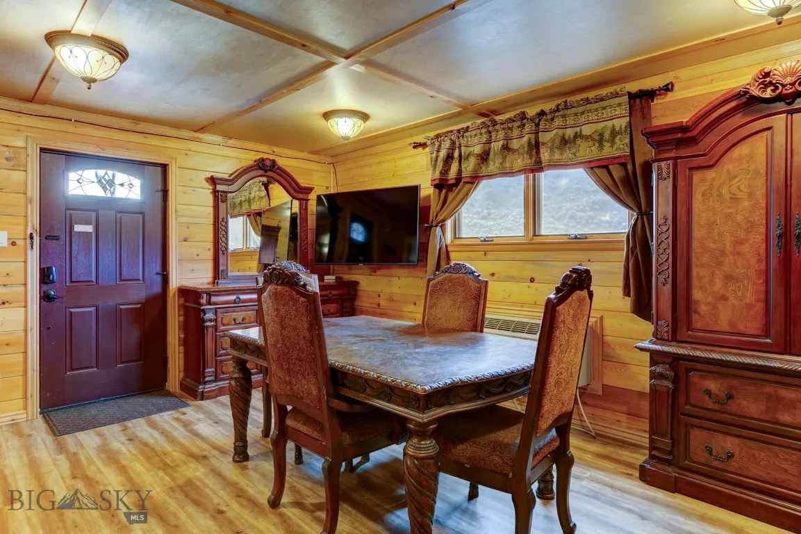 1099 Us Highway 89 S, Gardiner, Montana 59030, Gardiner, Montana 59030, ,Residential Income,For Sale,1099 Us Highway 89 S, Gardiner, Montana 59030,0,408944