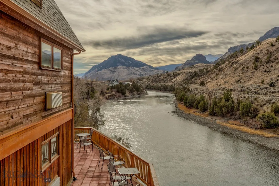 1099 Us Highway 89 S, Gardiner, Montana 59030, Gardiner, Montana 59030, ,Residential Income,For Sale,1099 Us Highway 89 S, Gardiner, Montana 59030,0,408944