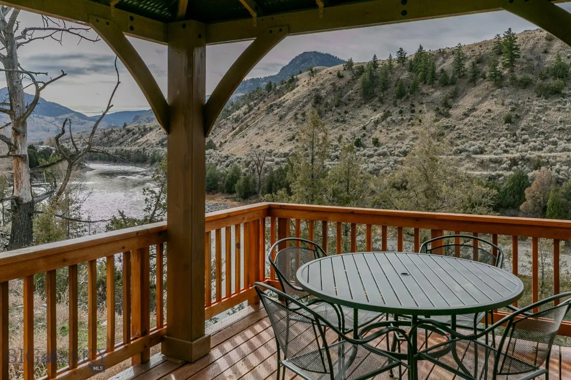 1099 Us Highway 89 S, Gardiner, Montana 59030, Gardiner, Montana 59030, ,Residential Income,For Sale,1099 Us Highway 89 S, Gardiner, Montana 59030,0,408944