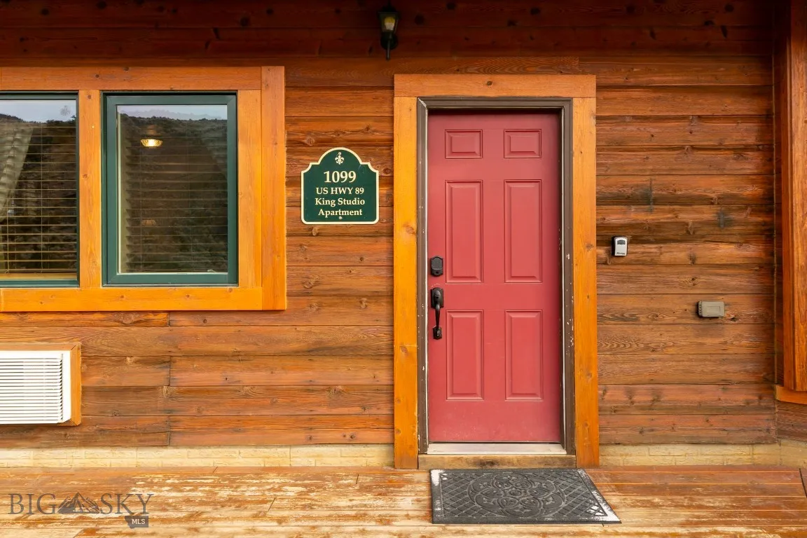1099 Us Highway 89 S, Gardiner, Montana 59030, Gardiner, Montana 59030, ,Residential Income,For Sale,1099 Us Highway 89 S, Gardiner, Montana 59030,0,408944