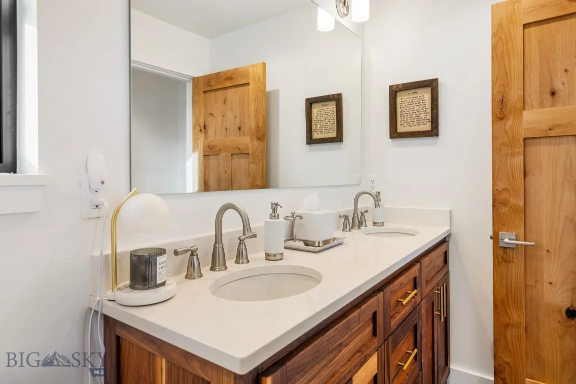 607 E Elm Street, Three Forks, Montana 59752, Three Forks, Montana 59752, 3 Bedrooms Bedrooms, ,2 BathroomsBathrooms,Residential,For Sale,607 E Elm Street, Three Forks, Montana 59752,0,409252