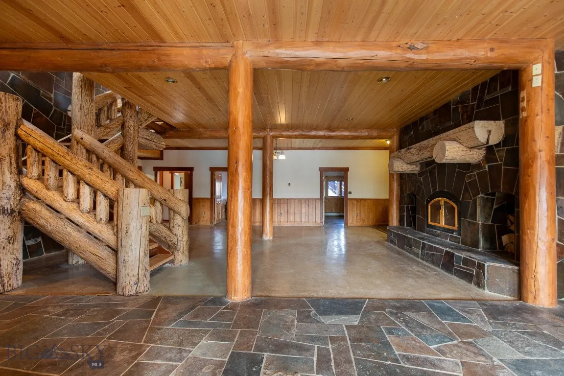 1380 Glacier View Dr, Deer Lodge, Montana 59722, Deer Lodge, Montana 59722, 5 Bedrooms Bedrooms, ,3 BathroomsBathrooms,Residential,For Sale,1380 Glacier View Dr, Deer Lodge, Montana 59722,0,409124