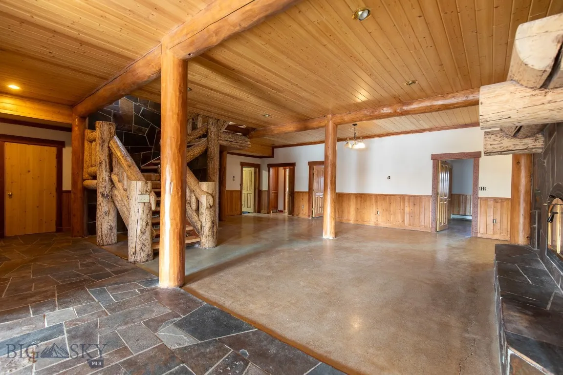 1380 Glacier View Dr, Deer Lodge, Montana 59722, Deer Lodge, Montana 59722, 5 Bedrooms Bedrooms, ,3 BathroomsBathrooms,Residential,For Sale,1380 Glacier View Dr, Deer Lodge, Montana 59722,0,409124