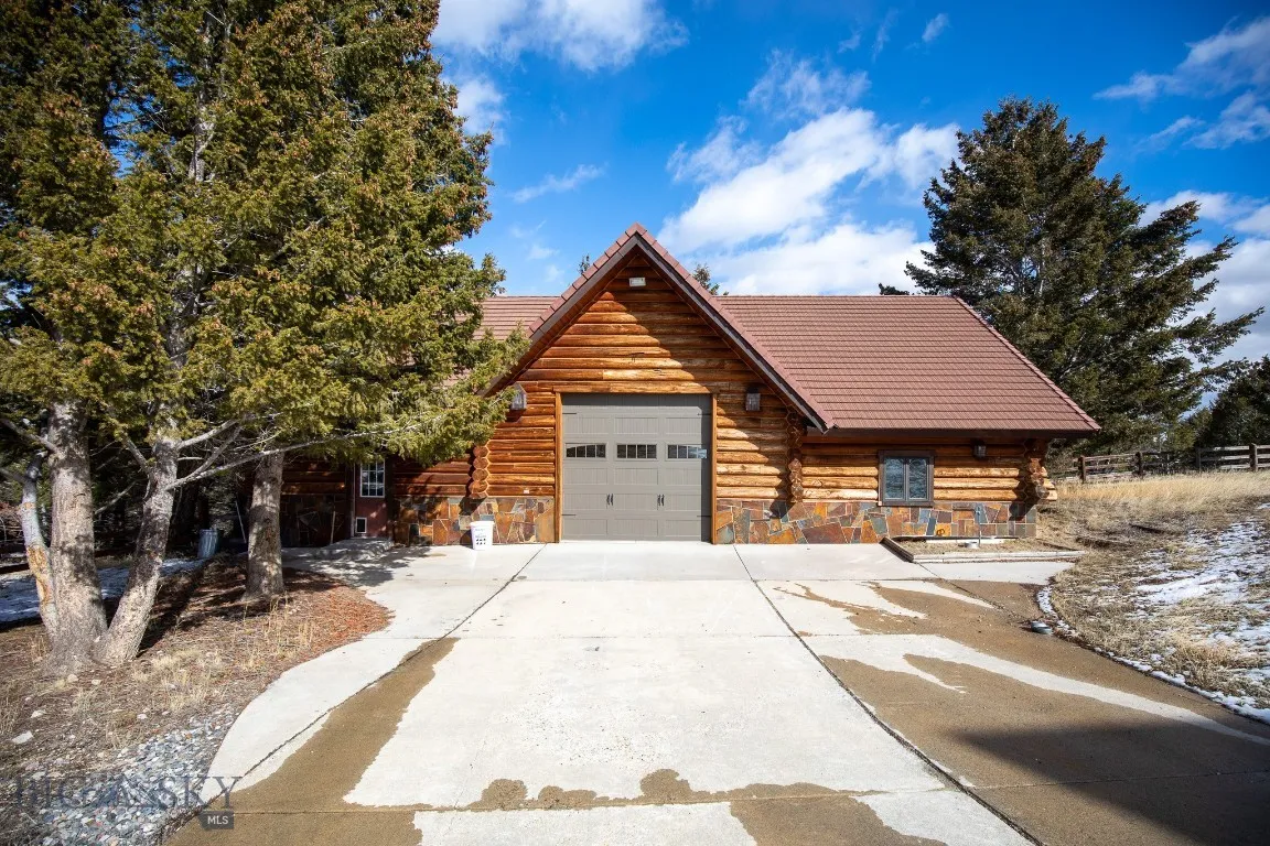 1380 Glacier View Dr, Deer Lodge, Montana 59722, Deer Lodge, Montana 59722, 5 Bedrooms Bedrooms, ,3 BathroomsBathrooms,Residential,For Sale,1380 Glacier View Dr, Deer Lodge, Montana 59722,0,409124