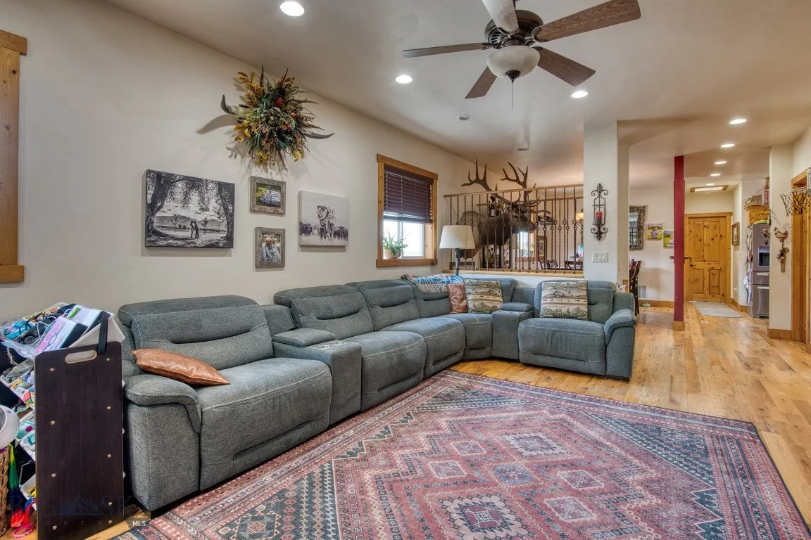 406 Chief Joseph Trail, Darby, Montana 59829, Darby, Montana 59829, 3 Bedrooms Bedrooms, ,3 BathroomsBathrooms,Residential,For Sale,406 Chief Joseph Trail, Darby, Montana 59829,0,408806