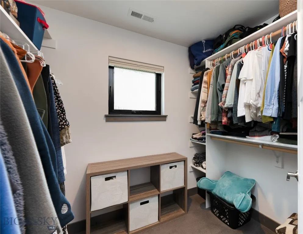 Walk-in Closet