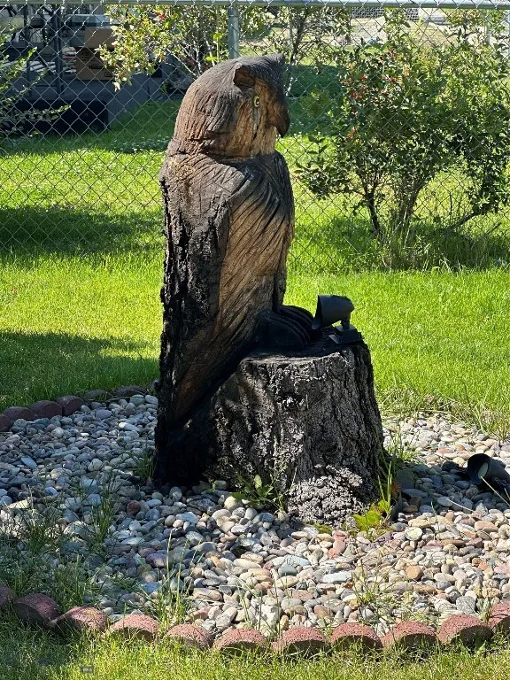 Lawn sculpture
