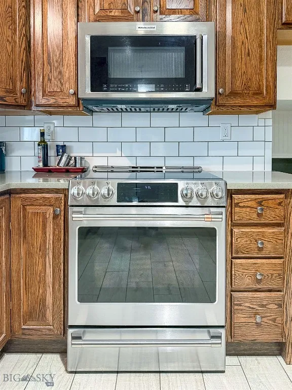 Stainless steel range and microwave