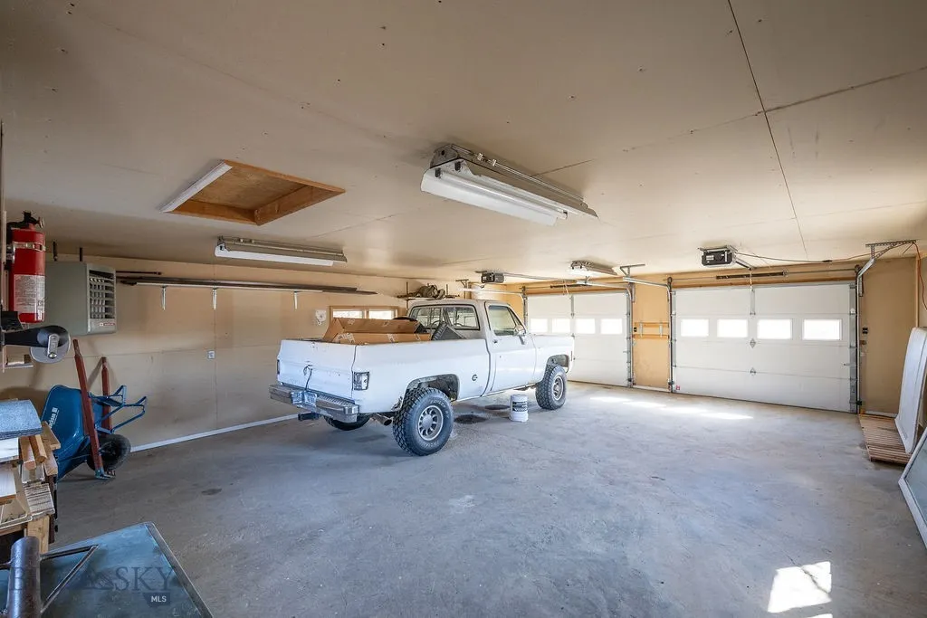 255 Smith Creek Road, Forsyth, Montana 59327, Forsyth, Montana 59327, 2 Bedrooms Bedrooms, ,1 BathroomBathrooms,Residential,For Sale,255 Smith Creek Road, Forsyth, Montana 59327,0,409241