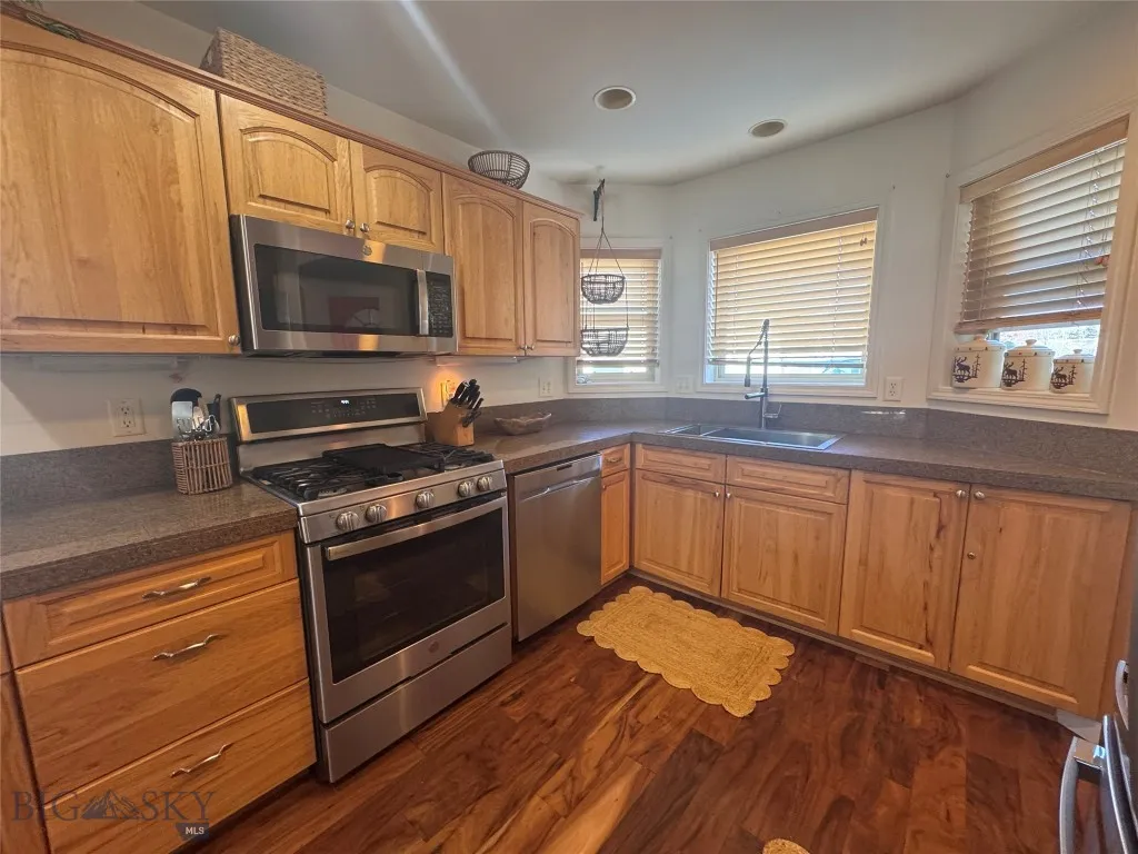 1002 Boylan G, Bozeman, Montana 59715, Bozeman, Montana 59715, 3 Bedrooms Bedrooms, ,2 BathroomsBathrooms,Residential,For Sale,1002 Boylan G, Bozeman, Montana 59715,0,409152