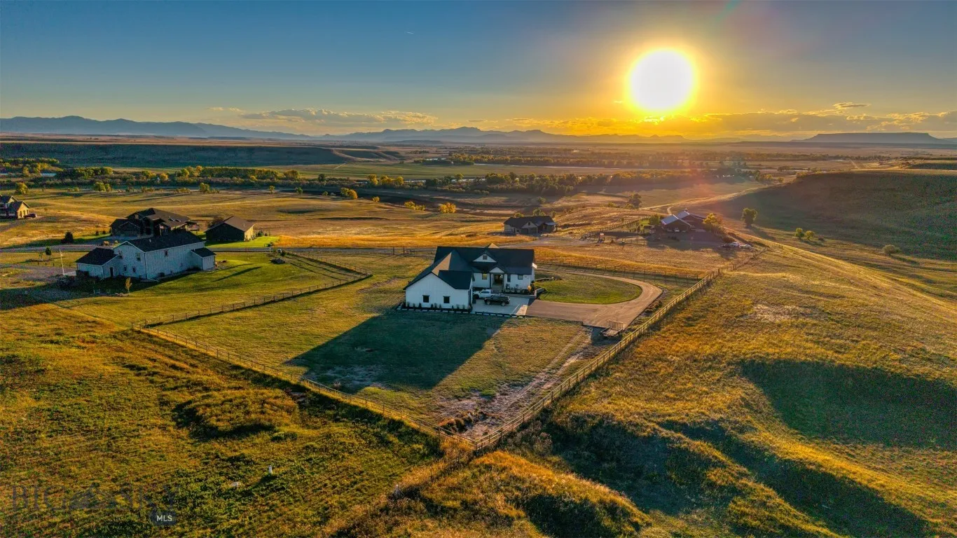 17 Grandview Court, Great Falls, Montana 59404, Great Falls, Montana 59404, 2 Bedrooms Bedrooms, ,2 BathroomsBathrooms,Residential,For Sale,17 Grandview Court, Great Falls, Montana 59404,0,409287