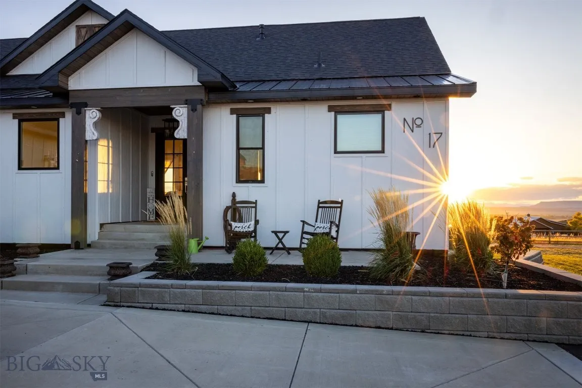 17 Grandview Court, Great Falls, Montana 59404, Great Falls, Montana 59404, 2 Bedrooms Bedrooms, ,2 BathroomsBathrooms,Residential,For Sale,17 Grandview Court, Great Falls, Montana 59404,0,409287