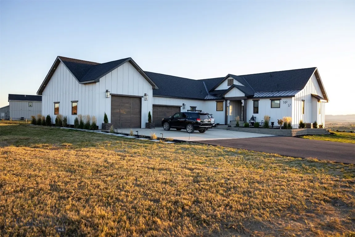 17 Grandview Court, Great Falls, Montana 59404, Great Falls, Montana 59404, 2 Bedrooms Bedrooms, ,2 BathroomsBathrooms,Residential,For Sale,17 Grandview Court, Great Falls, Montana 59404,0,409287