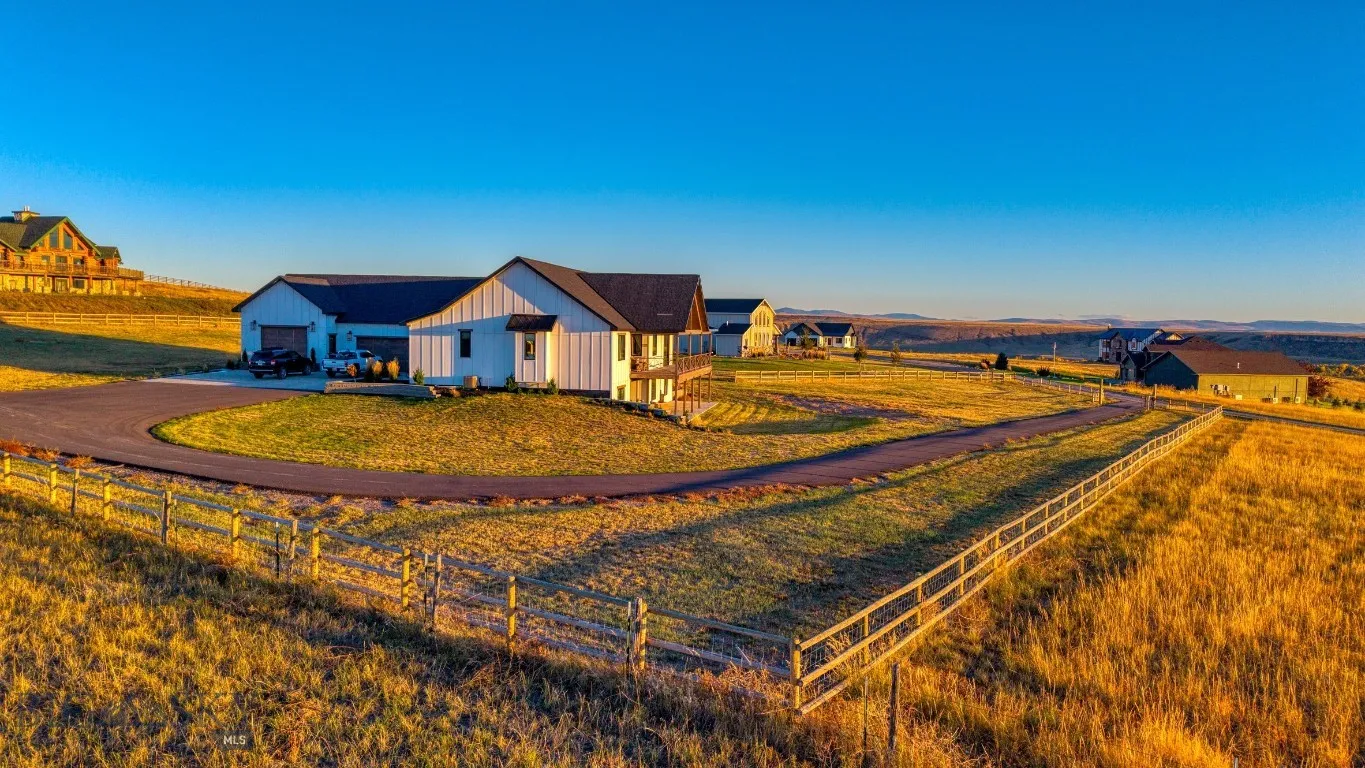 17 Grandview Court, Great Falls, Montana 59404, Great Falls, Montana 59404, 2 Bedrooms Bedrooms, ,2 BathroomsBathrooms,Residential,For Sale,17 Grandview Court, Great Falls, Montana 59404,0,409287