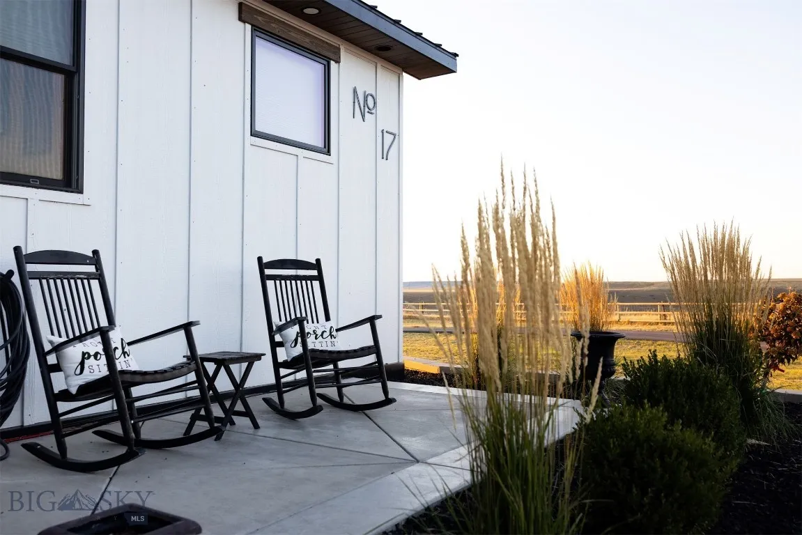 17 Grandview Court, Great Falls, Montana 59404, Great Falls, Montana 59404, 2 Bedrooms Bedrooms, ,2 BathroomsBathrooms,Residential,For Sale,17 Grandview Court, Great Falls, Montana 59404,0,409287