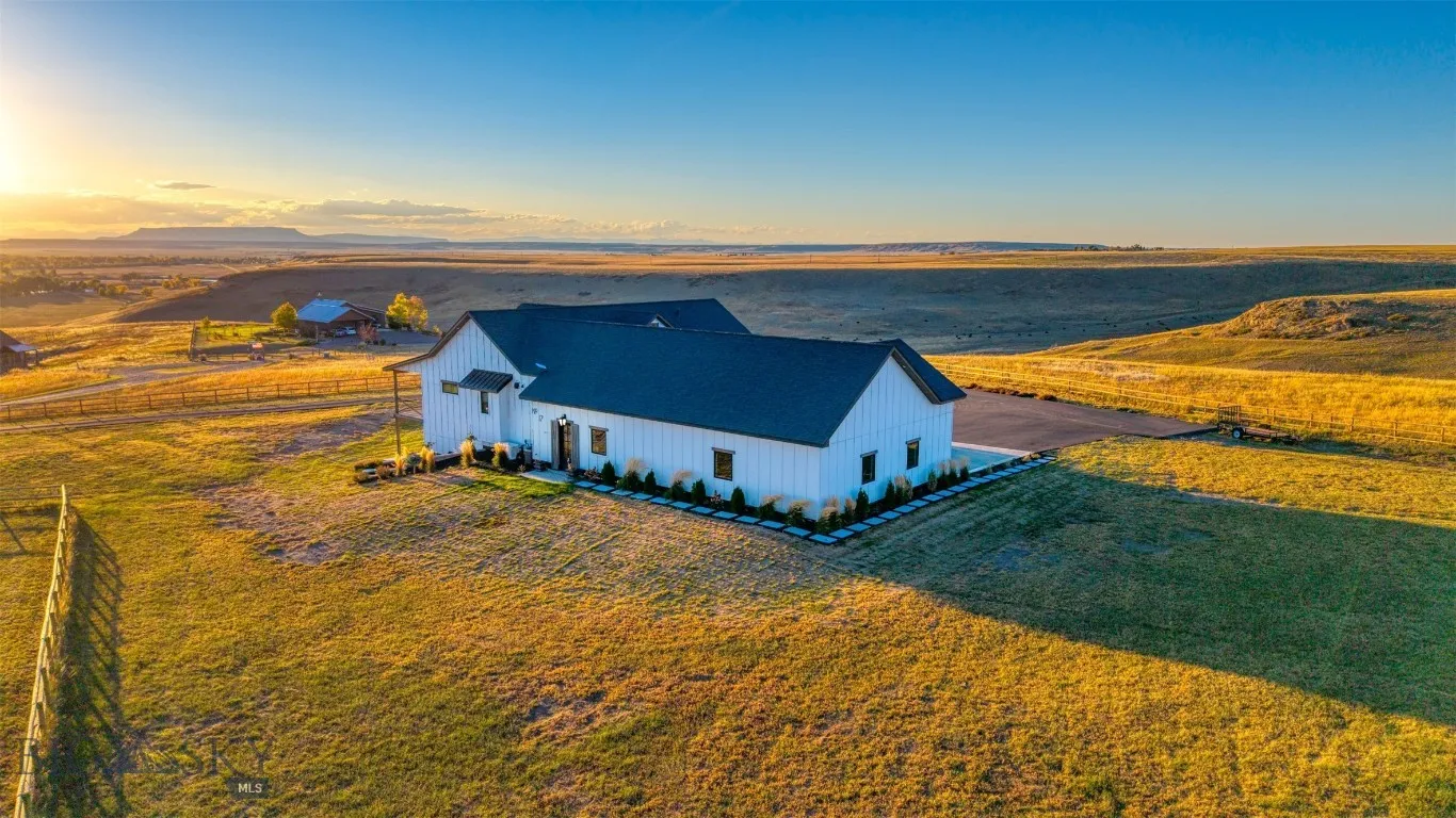 17 Grandview Court, Great Falls, Montana 59404, Great Falls, Montana 59404, 2 Bedrooms Bedrooms, ,2 BathroomsBathrooms,Residential,For Sale,17 Grandview Court, Great Falls, Montana 59404,0,409287