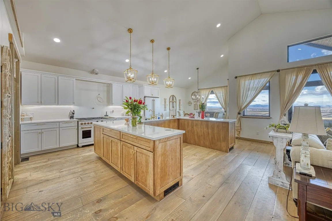 17 Grandview Court, Great Falls, Montana 59404, Great Falls, Montana 59404, 2 Bedrooms Bedrooms, ,2 BathroomsBathrooms,Residential,For Sale,17 Grandview Court, Great Falls, Montana 59404,0,409287