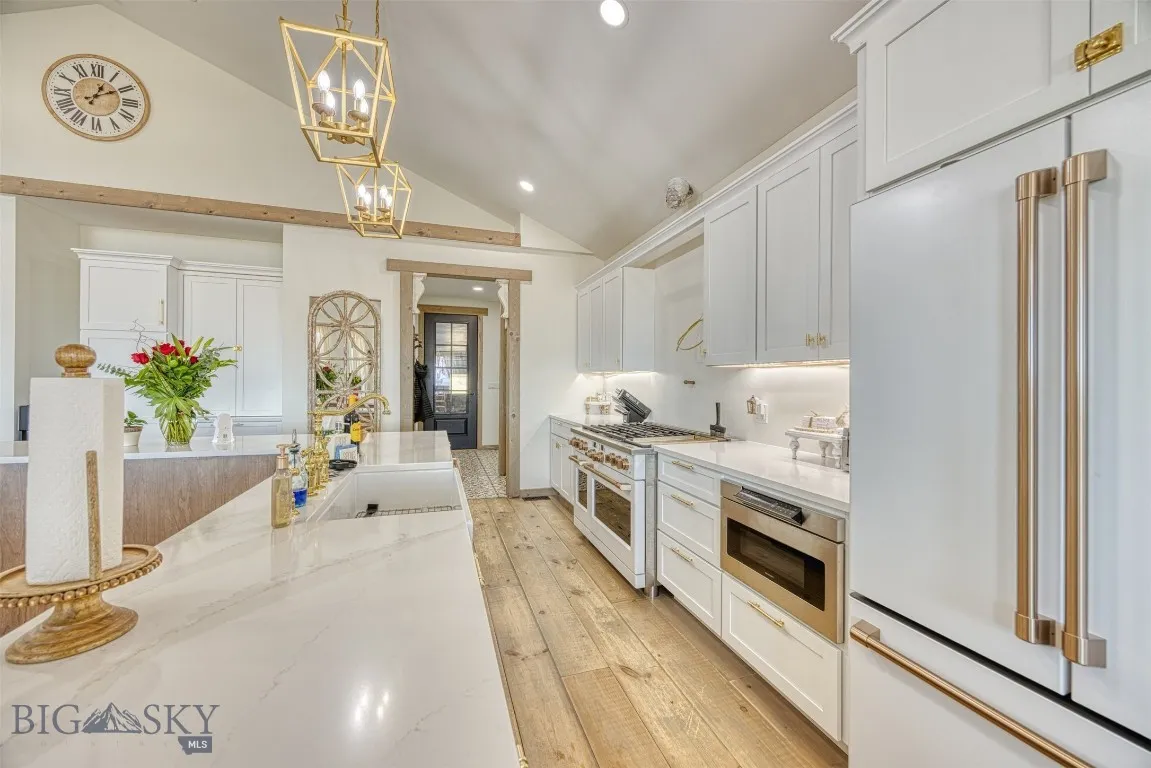 17 Grandview Court, Great Falls, Montana 59404, Great Falls, Montana 59404, 2 Bedrooms Bedrooms, ,2 BathroomsBathrooms,Residential,For Sale,17 Grandview Court, Great Falls, Montana 59404,0,409287