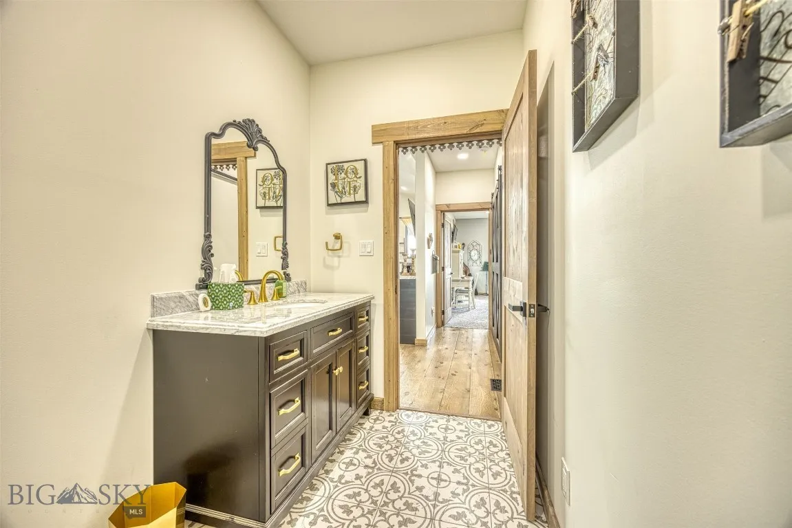 17 Grandview Court, Great Falls, Montana 59404, Great Falls, Montana 59404, 2 Bedrooms Bedrooms, ,2 BathroomsBathrooms,Residential,For Sale,17 Grandview Court, Great Falls, Montana 59404,0,409287