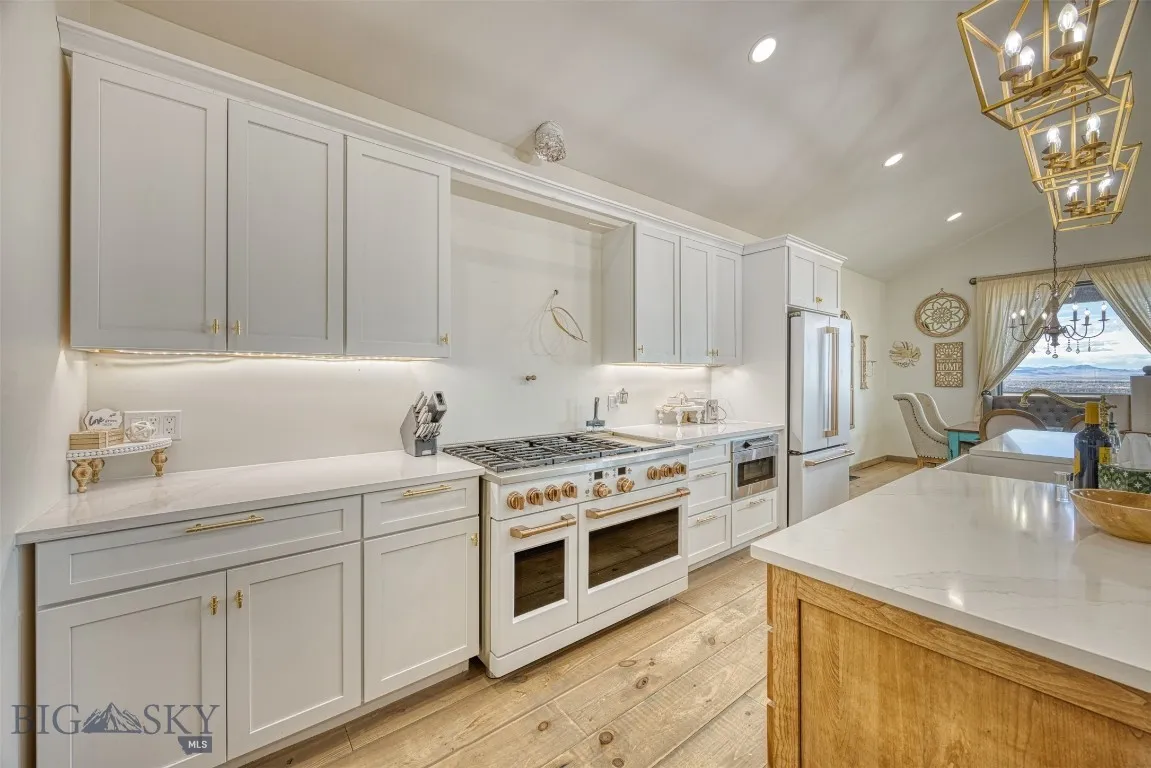 17 Grandview Court, Great Falls, Montana 59404, Great Falls, Montana 59404, 2 Bedrooms Bedrooms, ,2 BathroomsBathrooms,Residential,For Sale,17 Grandview Court, Great Falls, Montana 59404,0,409287
