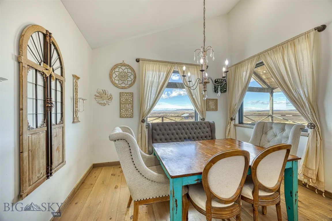 17 Grandview Court, Great Falls, Montana 59404, Great Falls, Montana 59404, 2 Bedrooms Bedrooms, ,2 BathroomsBathrooms,Residential,For Sale,17 Grandview Court, Great Falls, Montana 59404,0,409287