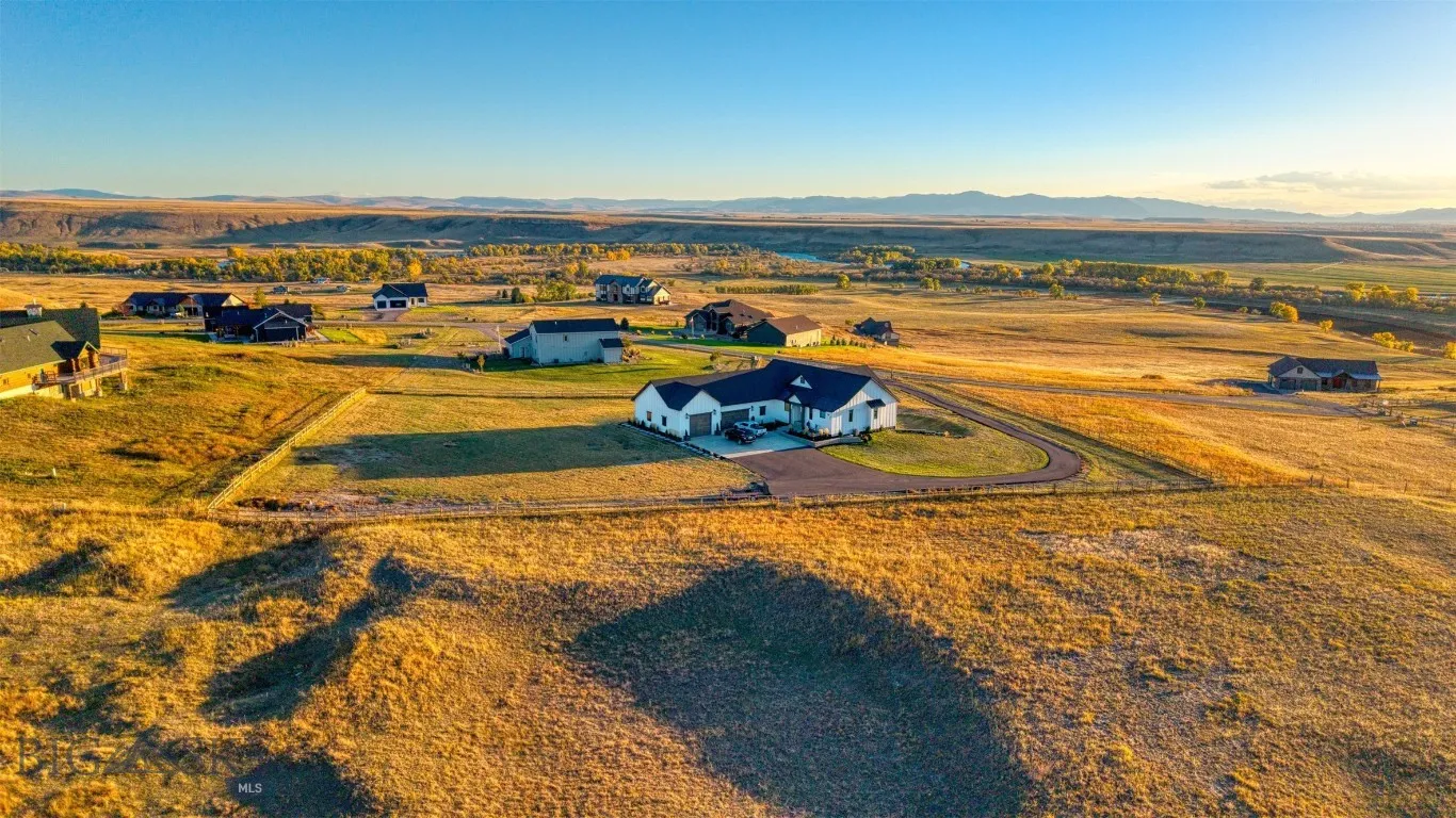 17 Grandview Court, Great Falls, Montana 59404, Great Falls, Montana 59404, 2 Bedrooms Bedrooms, ,2 BathroomsBathrooms,Residential,For Sale,17 Grandview Court, Great Falls, Montana 59404,0,409287