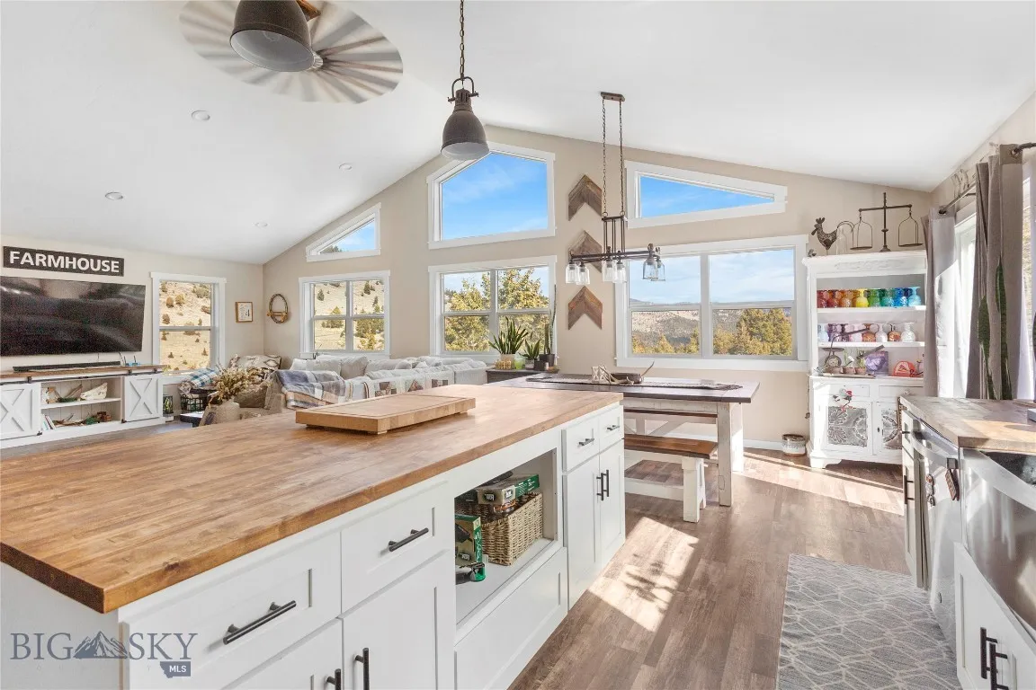 960 Tenderfoot Trail, Ramsay, Montana 59748, Ramsay, Montana 59748, 4 Bedrooms Bedrooms, ,3 BathroomsBathrooms,Residential,For Sale,960 Tenderfoot Trail, Ramsay, Montana 59748,0,409223