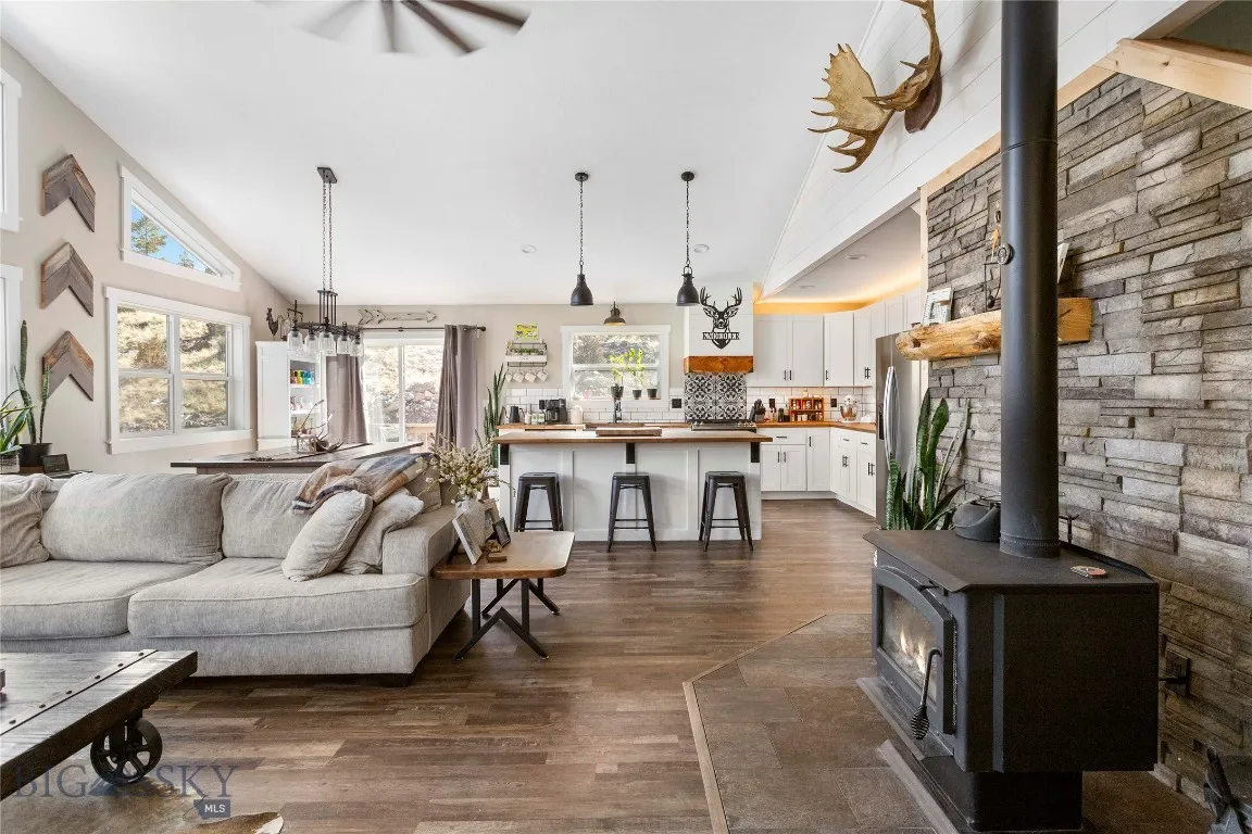 960 Tenderfoot Trail, Ramsay, Montana 59748, Ramsay, Montana 59748, 4 Bedrooms Bedrooms, ,3 BathroomsBathrooms,Residential,For Sale,960 Tenderfoot Trail, Ramsay, Montana 59748,0,409223