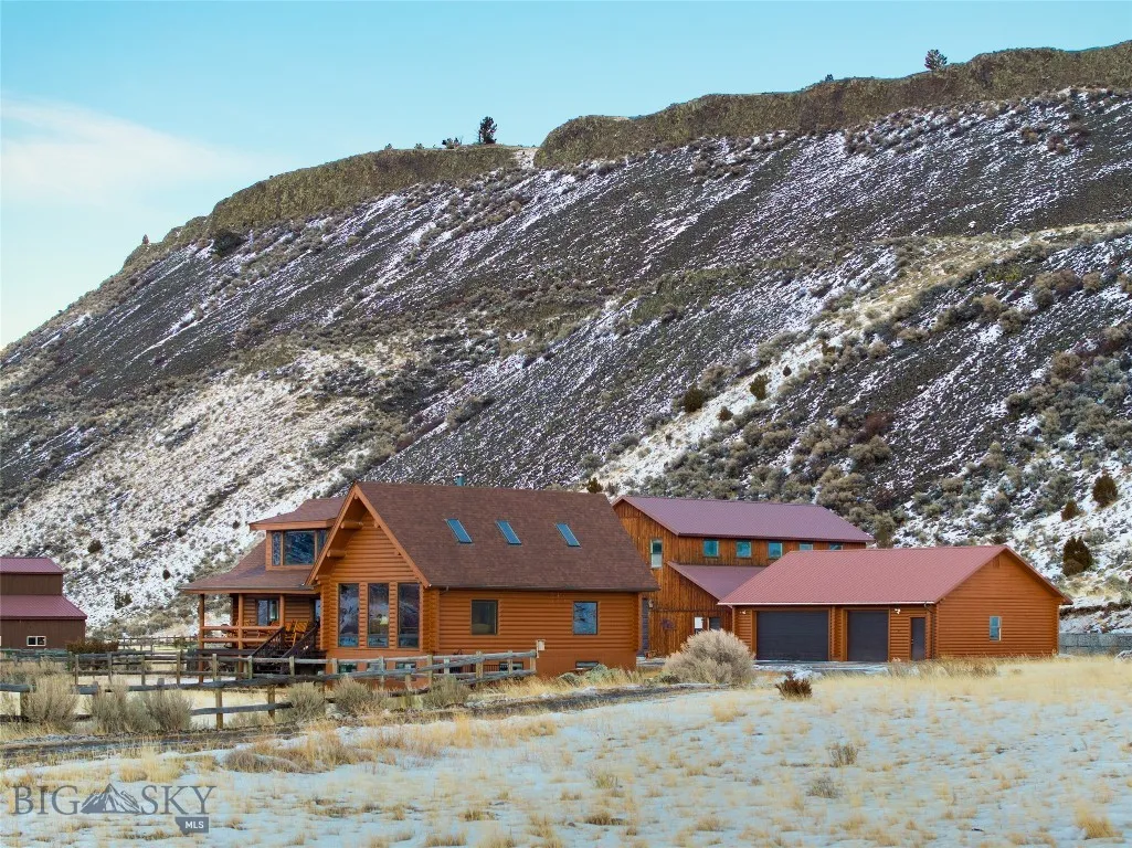 Emigrant, Montana 59027, 6 Bedrooms Bedrooms, ,1 BathroomBathrooms,Residential,For Sale,0,409055