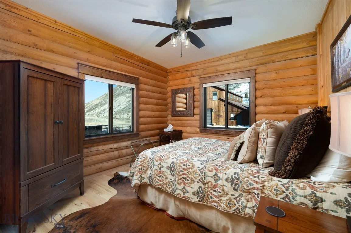 Emigrant, Montana 59027, 6 Bedrooms Bedrooms, ,1 BathroomBathrooms,Residential,For Sale,0,409055