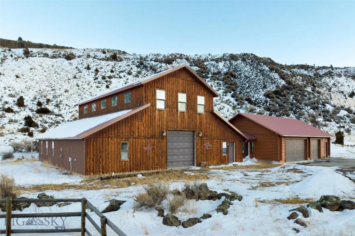 Emigrant, Montana 59027, 6 Bedrooms Bedrooms, ,1 BathroomBathrooms,Residential,For Sale,0,409055