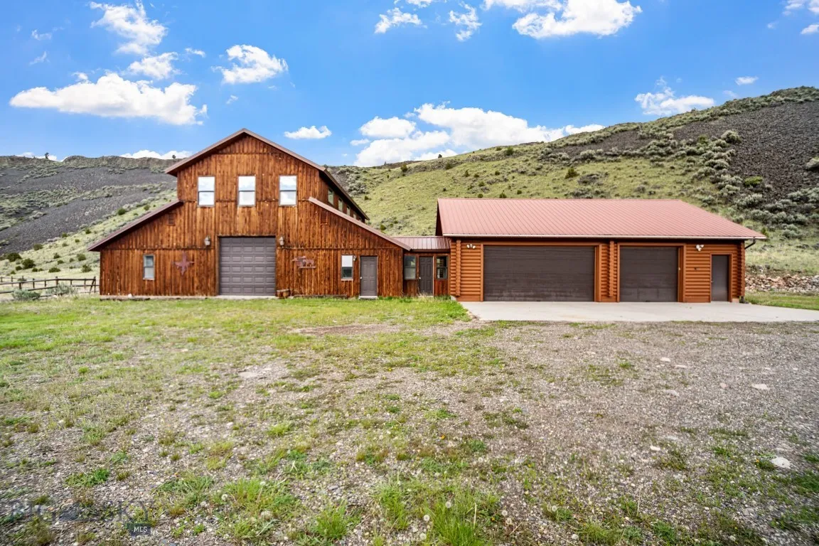 Emigrant, Montana 59027, 6 Bedrooms Bedrooms, ,1 BathroomBathrooms,Residential,For Sale,0,409055