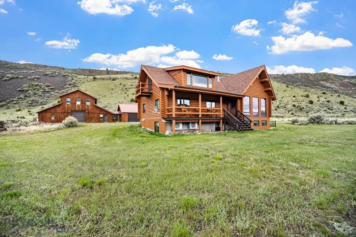 Emigrant, Montana 59027, 6 Bedrooms Bedrooms, ,1 BathroomBathrooms,Residential,For Sale,0,409055
