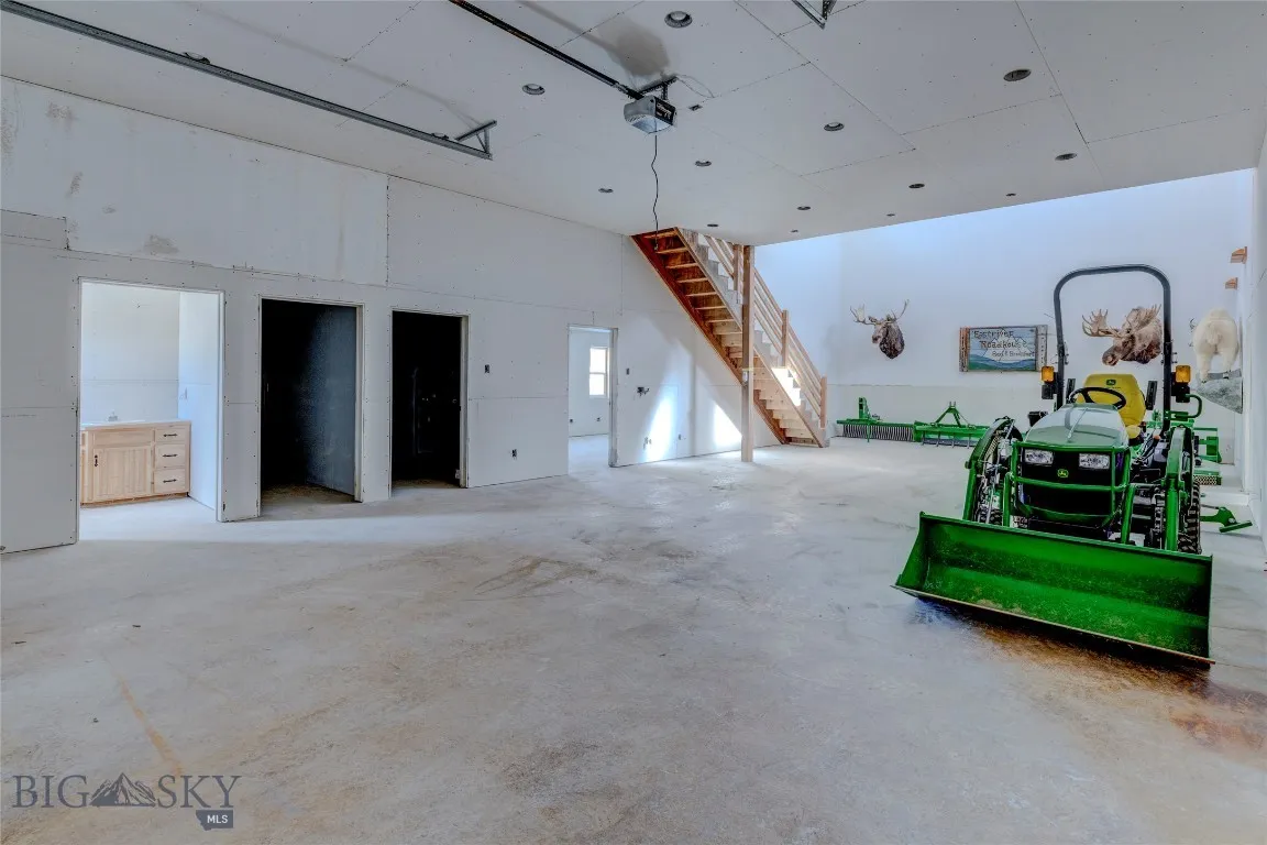 Emigrant, Montana 59027, 6 Bedrooms Bedrooms, ,1 BathroomBathrooms,Residential,For Sale,0,409055