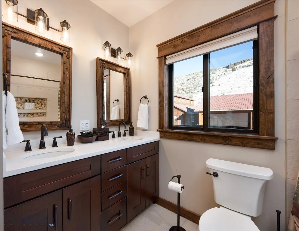 Emigrant, Montana 59027, 6 Bedrooms Bedrooms, ,1 BathroomBathrooms,Residential,For Sale,0,409055