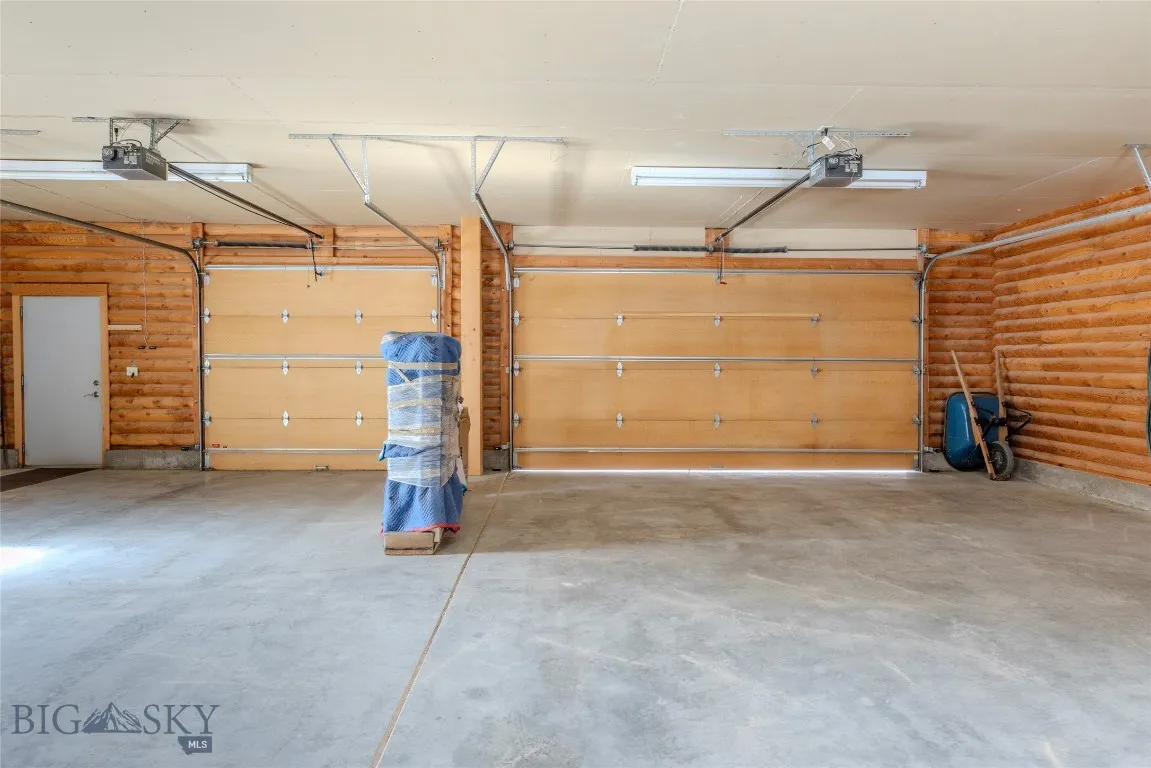 Emigrant, Montana 59027, 6 Bedrooms Bedrooms, ,1 BathroomBathrooms,Residential,For Sale,0,409055