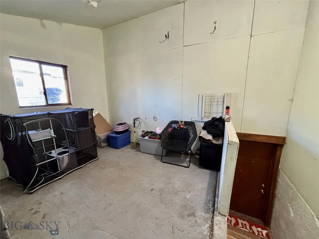 634 E Center Street, Dillon, Montana 59725, Dillon, Montana 59725, 4 Bedrooms Bedrooms, ,2 BathroomsBathrooms,Residential,For Sale,634 E Center Street, Dillon, Montana 59725,0,409231