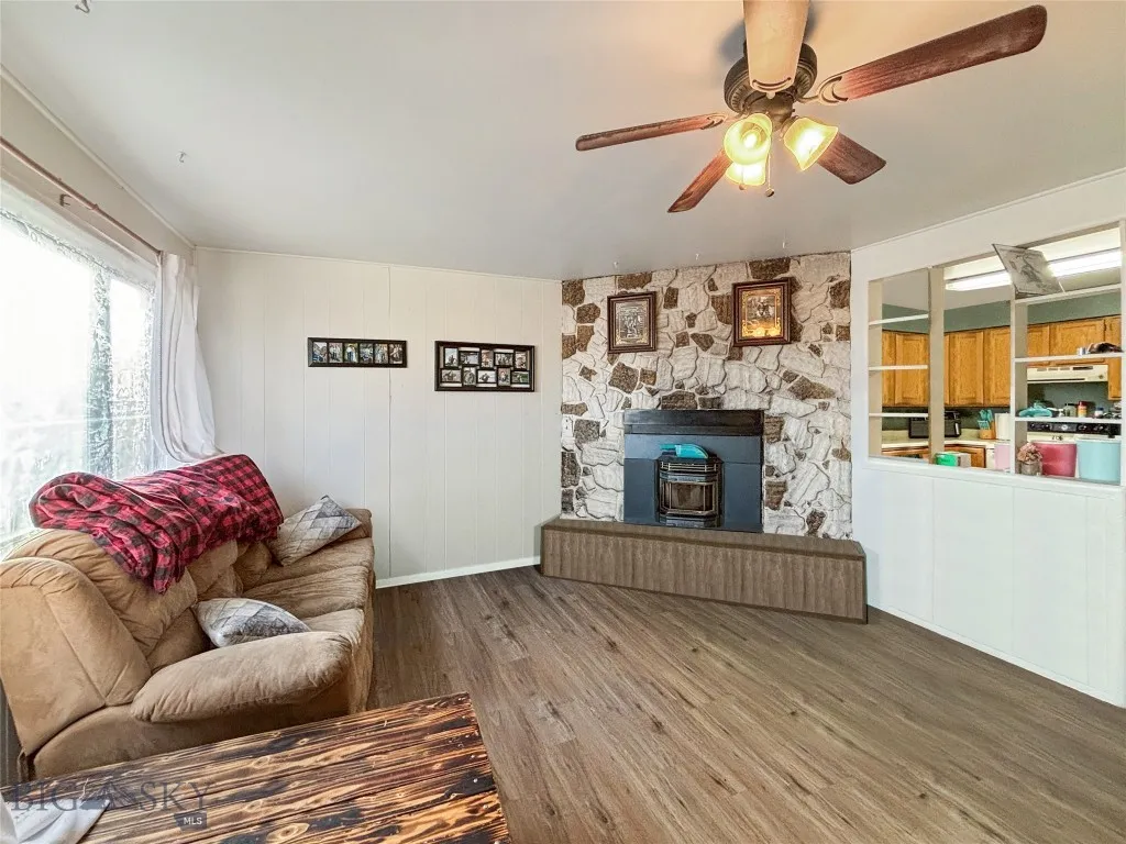 634 E Center Street, Dillon, Montana 59725, Dillon, Montana 59725, 4 Bedrooms Bedrooms, ,2 BathroomsBathrooms,Residential,For Sale,634 E Center Street, Dillon, Montana 59725,0,409231